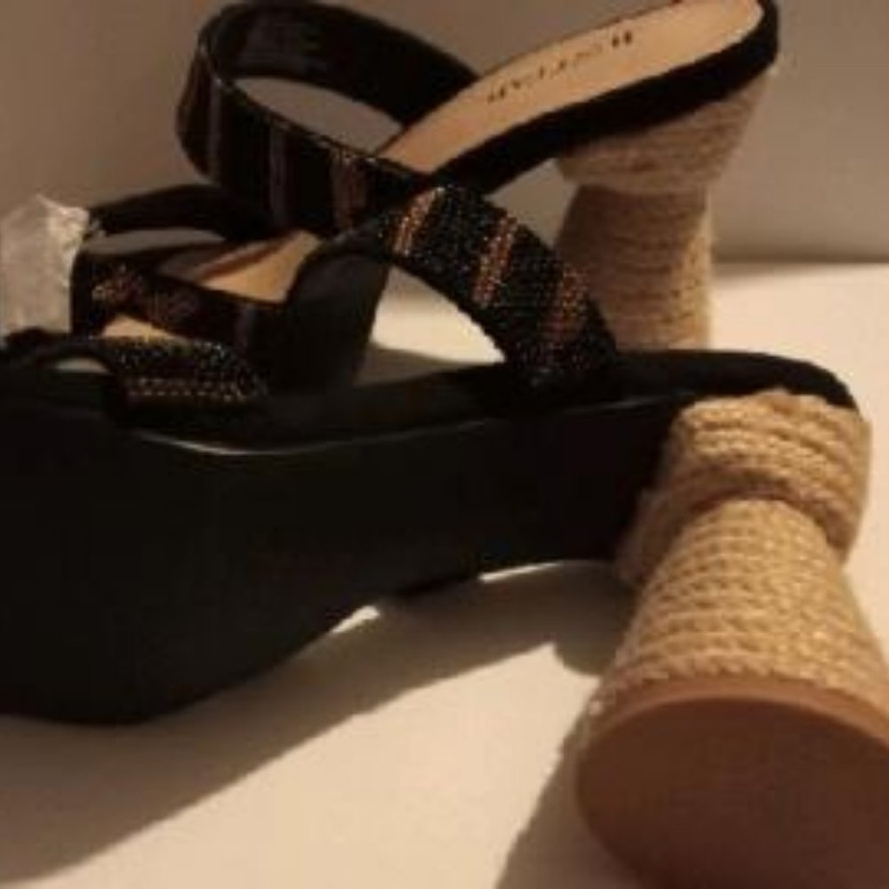 shoes - Picture 2 of 4